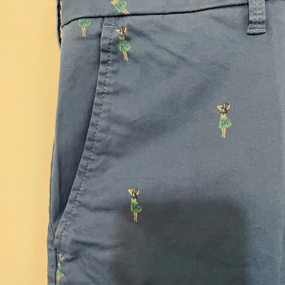 Izod SALTWATER Sportsflex Saltwater Advantage Performance Flat Front Blue Shorts